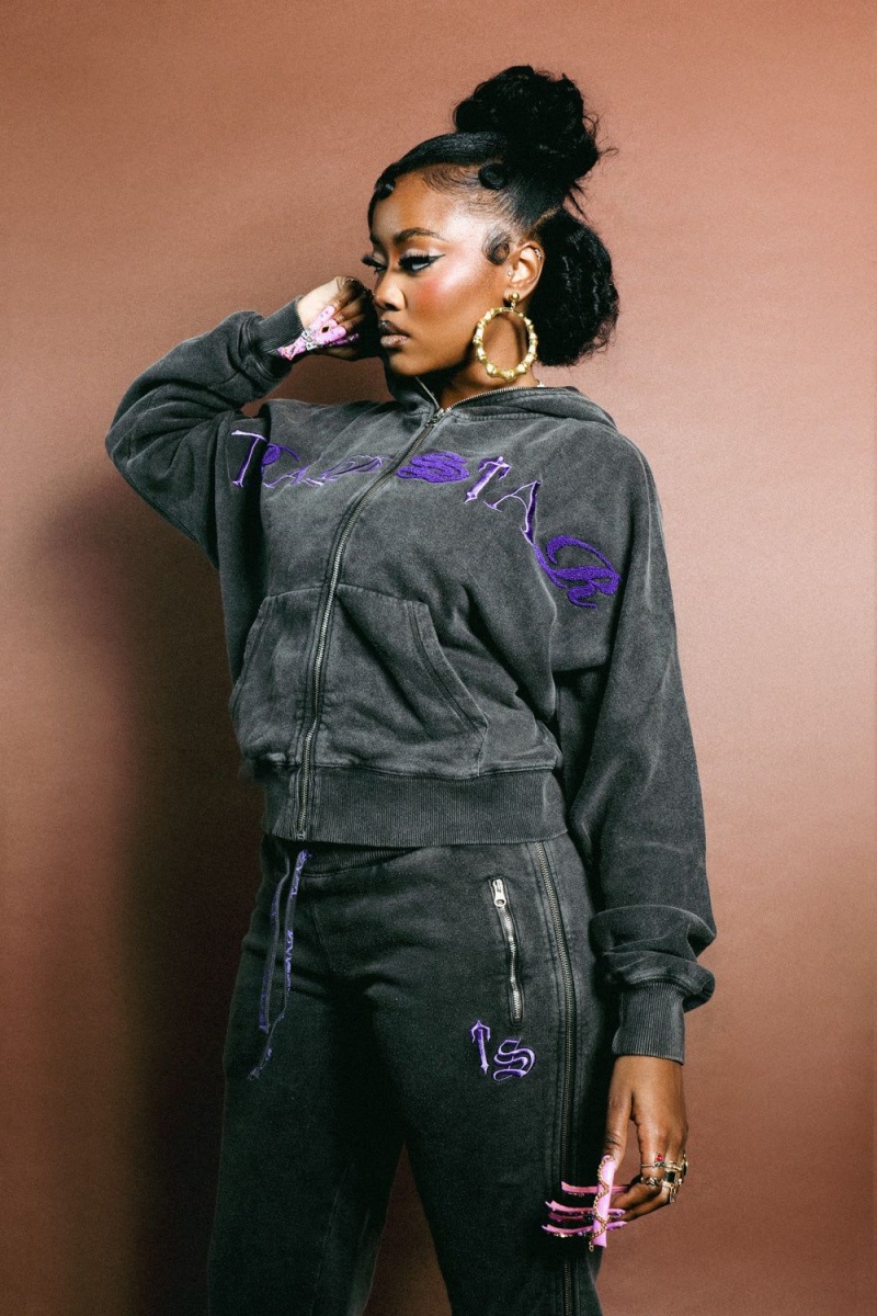 Trapstar Zip Script Hoodie Black / Purple | LJTASR-240